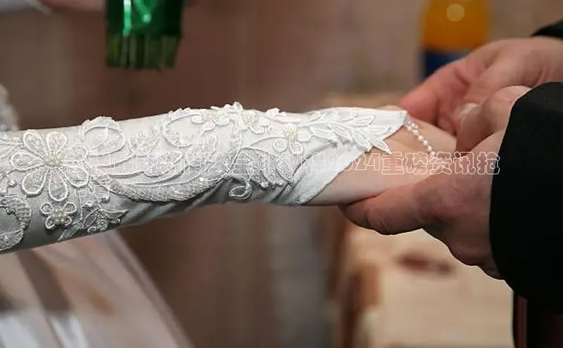 悟空·综合体育官网入口百家号钟祥最新新闻大全｜钟祥2024重磅资讯抢
先看